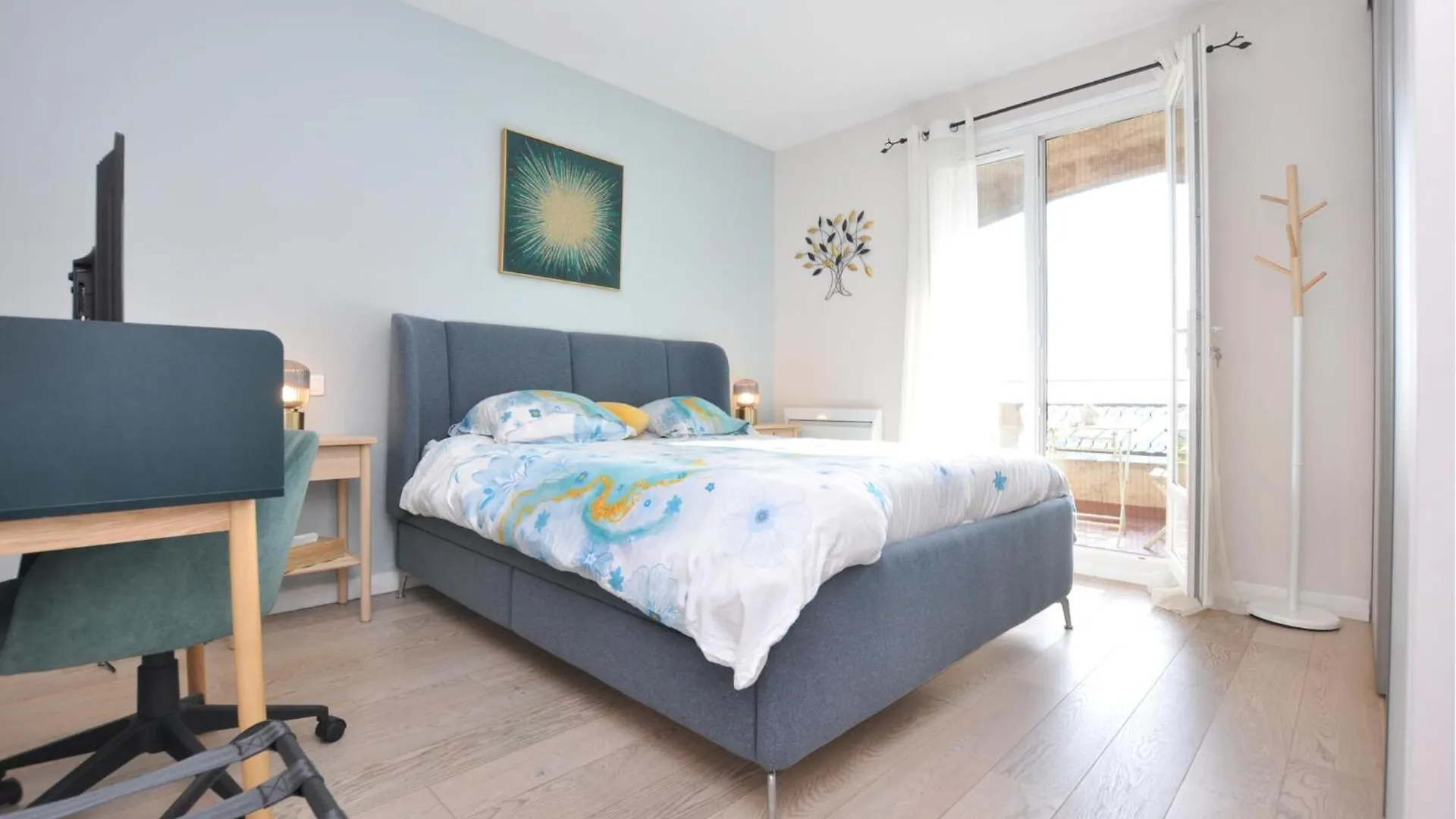 Gorgeous Apartment In Saint-Jeannet With Kitchen