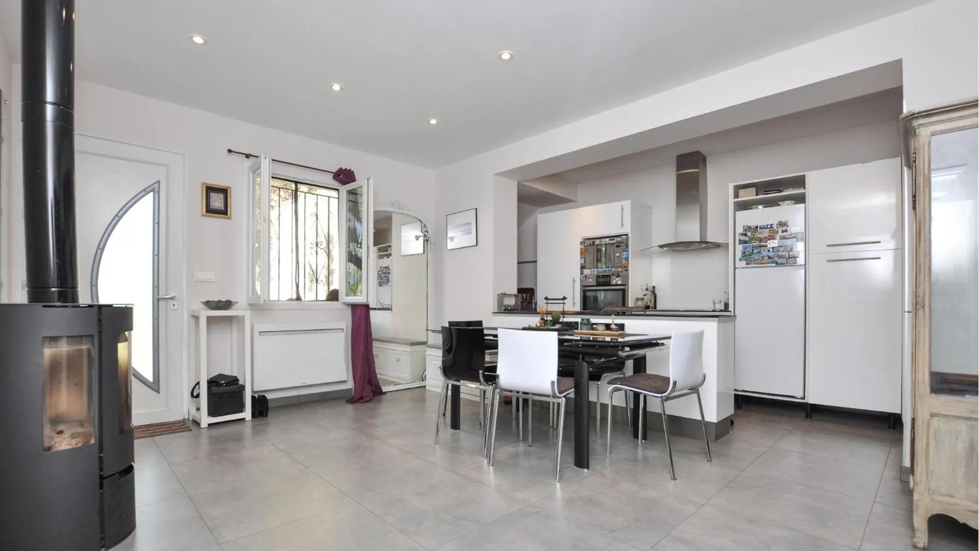 Gorgeous Apartment In Saint-Jeannet With Kitchen Saint-Jeannet (Alpes-Maritimes)